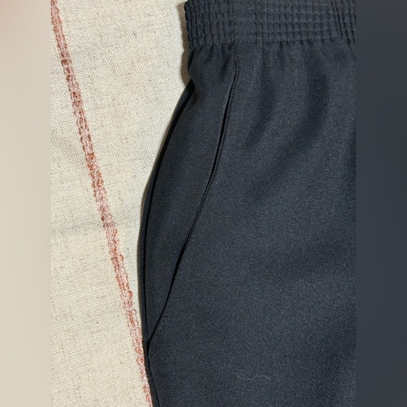 Briggs New York Black Pants. - Picture 8 of 10